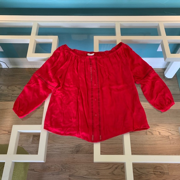 Off the shoulder top - Picture 2 of 5